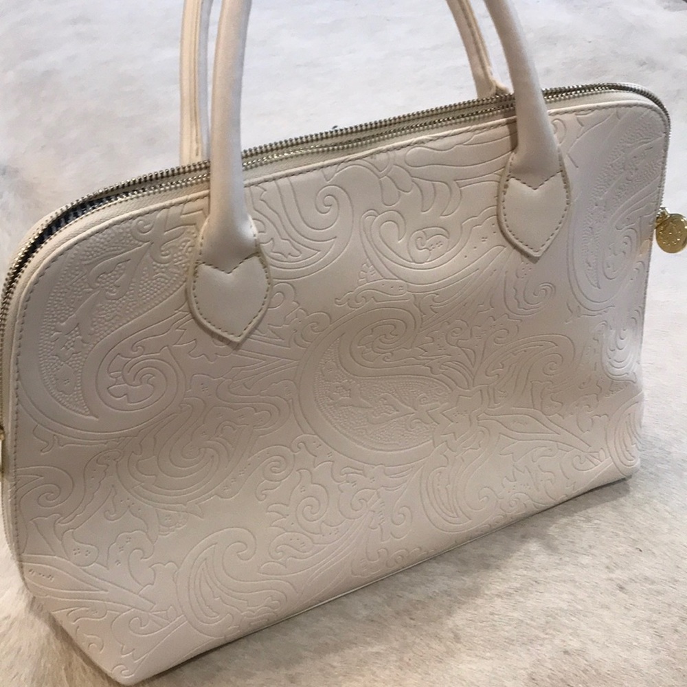 Cream paisley imprinted bag